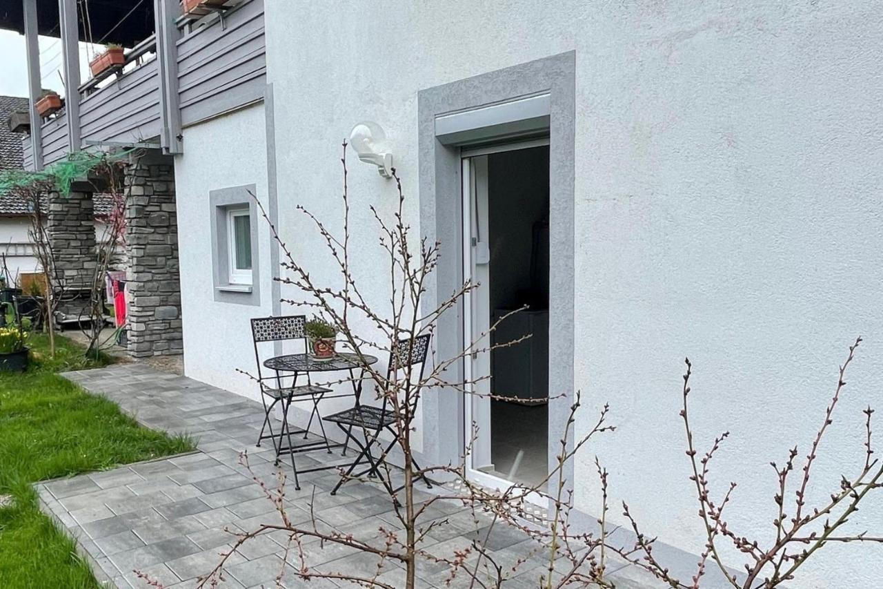 פידינג Ferienwohnung Bullaku מראה חיצוני תמונה