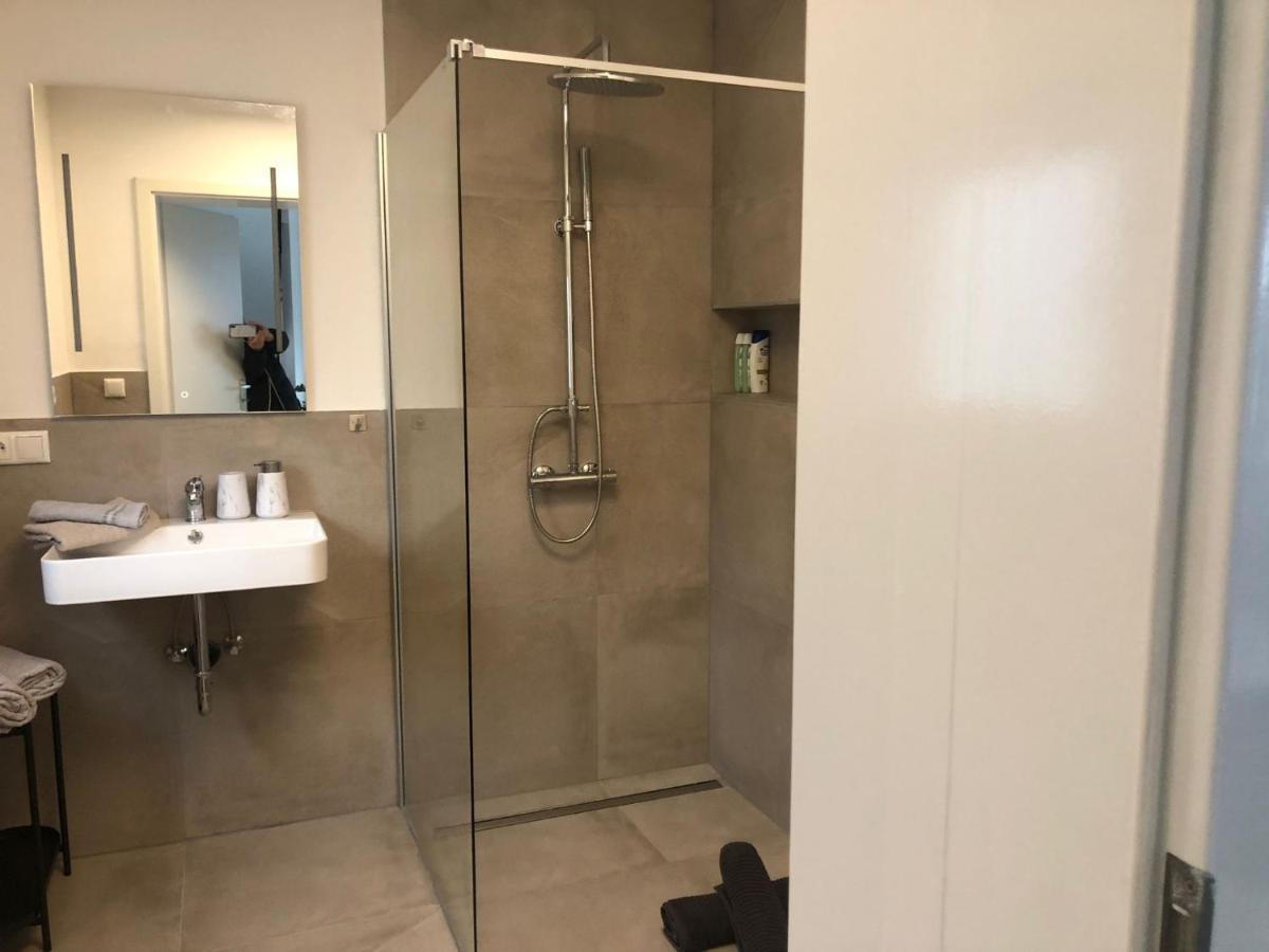 פידינג Ferienwohnung Bullaku מראה חיצוני תמונה